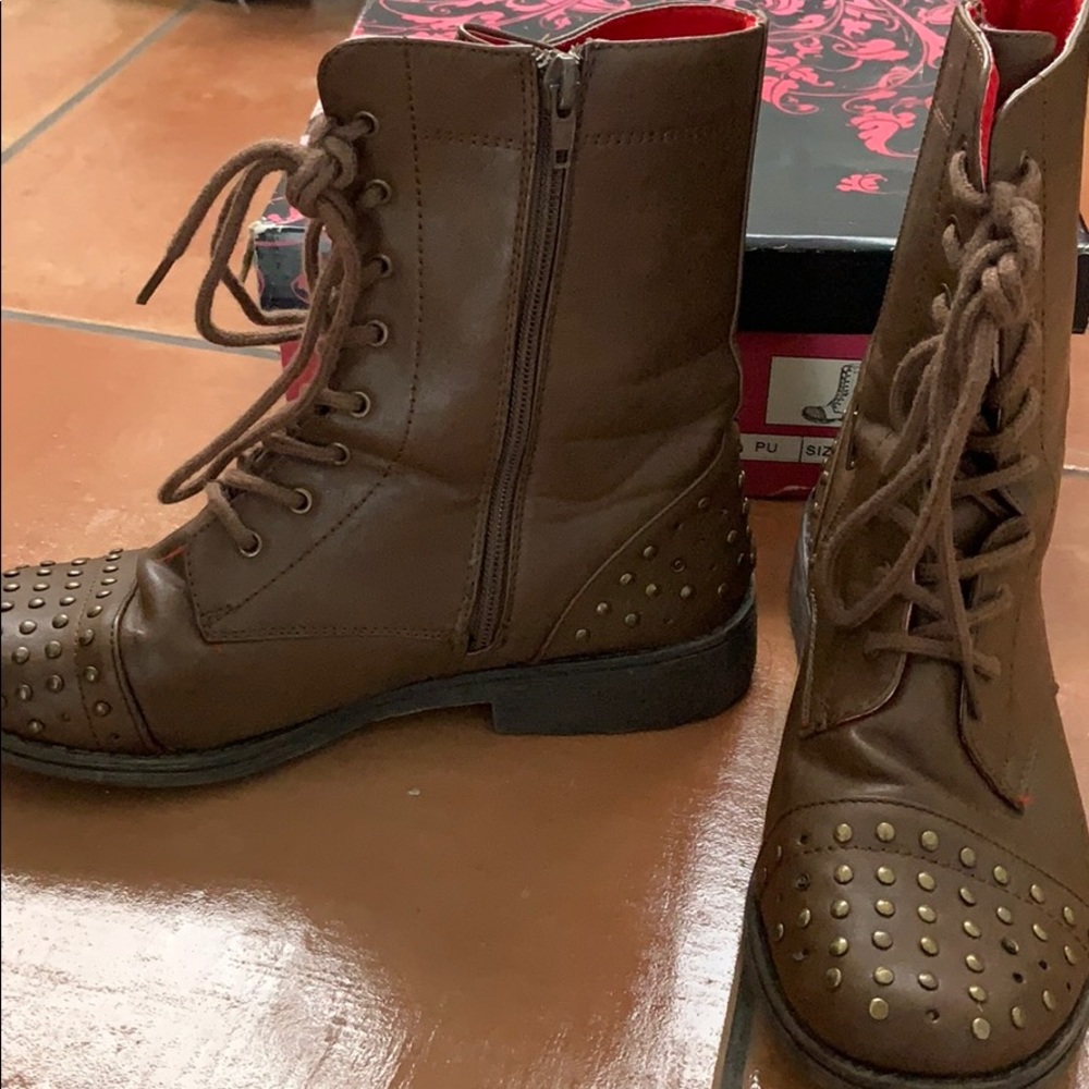 Brown combat boots